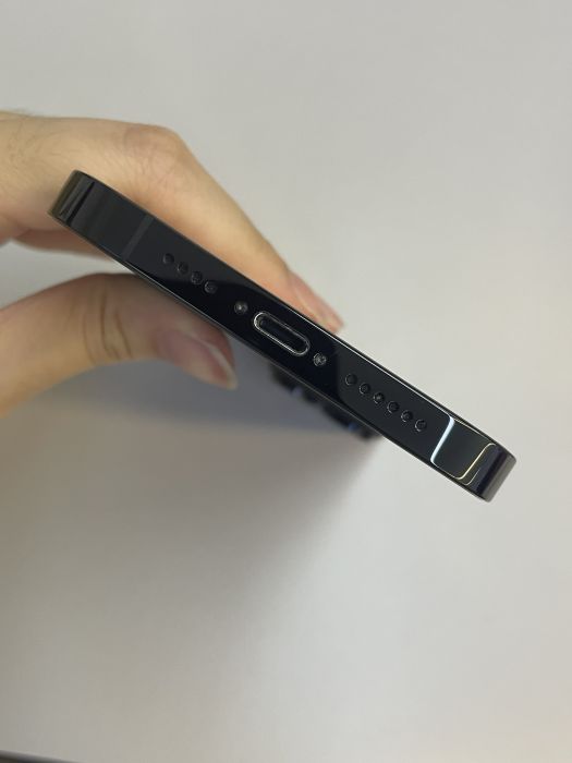 iPhone 14 Pro Max · 4/9