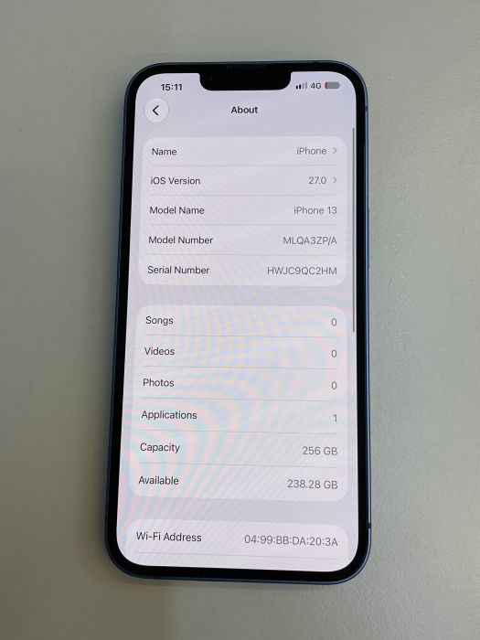 iPhone 13 · 8/9