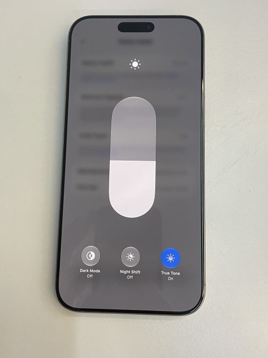 iPhone 16 Pro Max · 6/9
