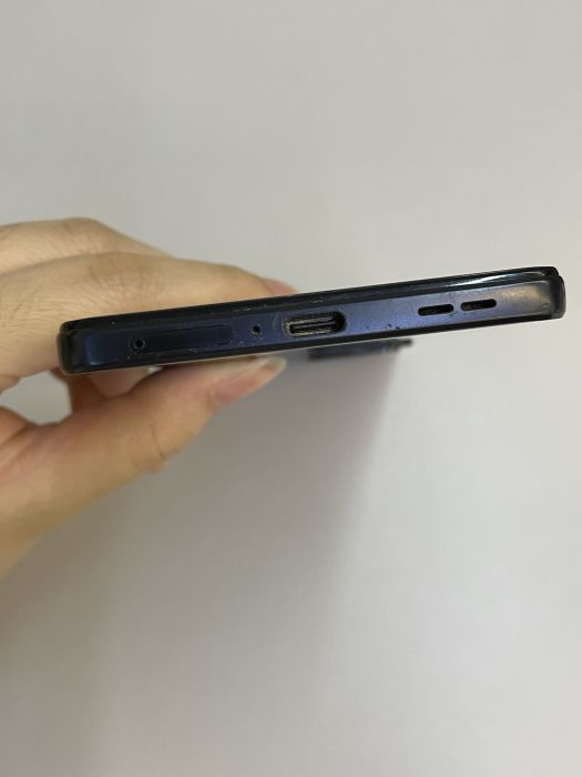 POCO F4 · 4/7