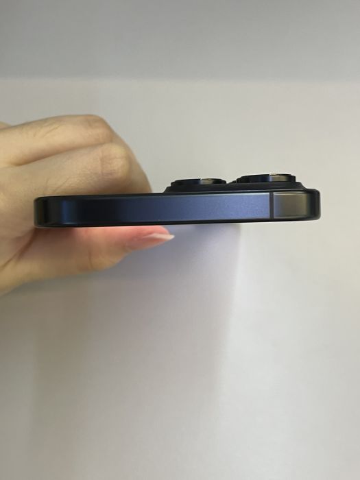 iPhone 16 Pro Max · 5/9