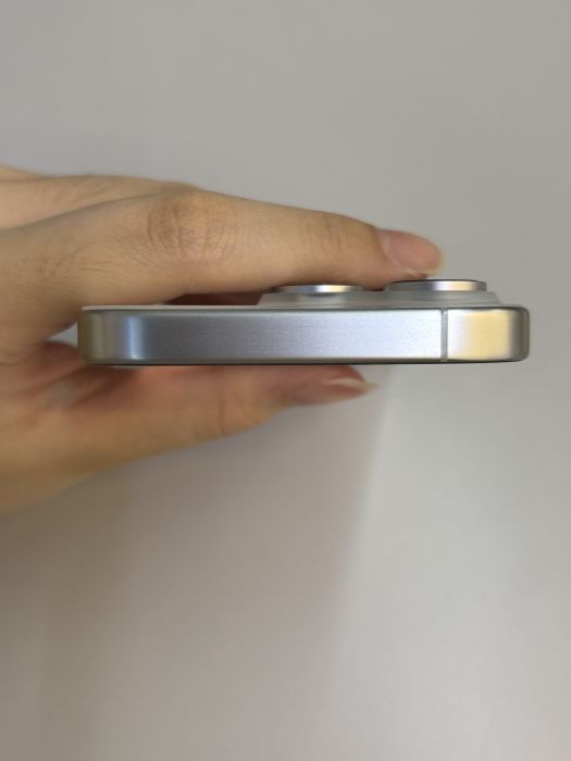 iPhone 15 Pro · 5/9