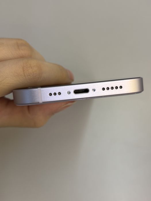 iPhone 14 · 4/9