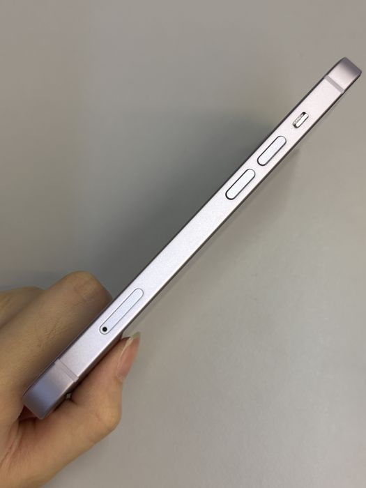 iPhone 14 · 2/9