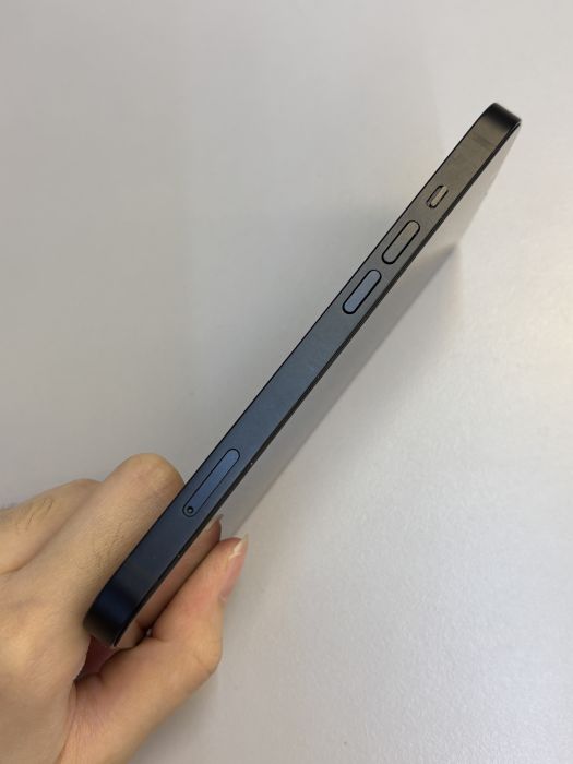 iPhone 13 · 2/10
