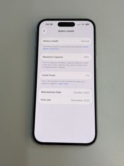iPhone 15 · 8/9