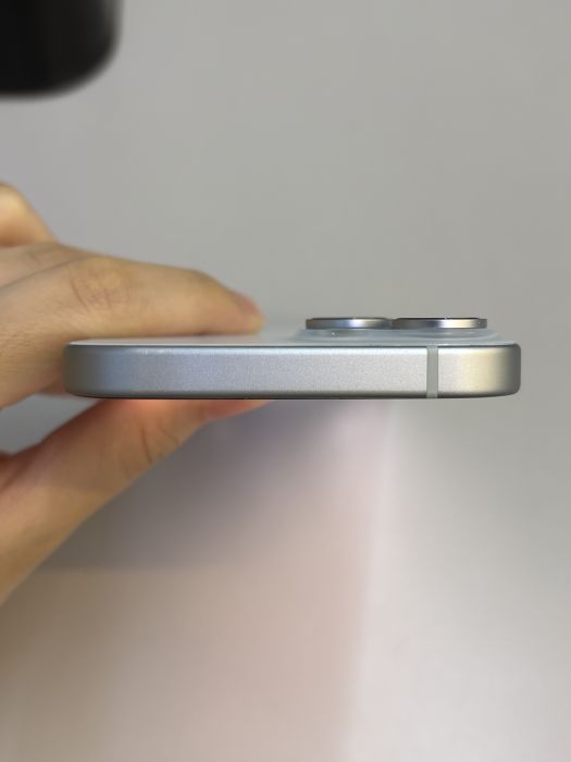 iPhone 15 · 5/9