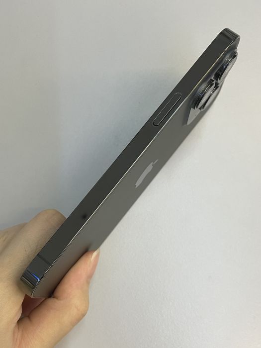 iPhone 13 Pro · 3/9