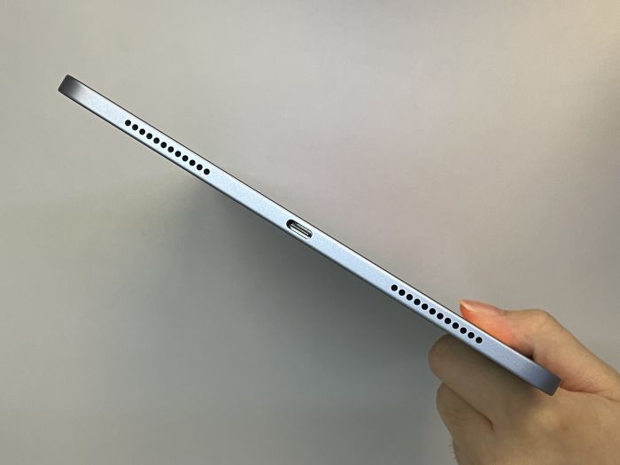 iPad Air (4th Gen 2020) · 4/7