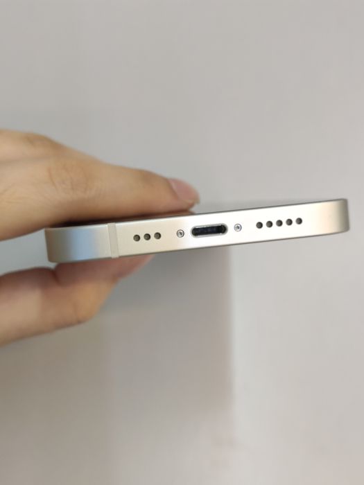 iPhone 14 · 4/9