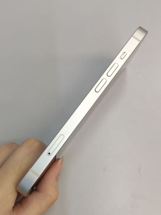 iPhone 14 · 2/9