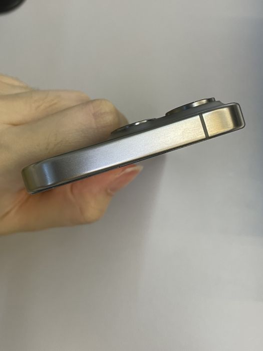 iPhone 15 Pro · 5/9