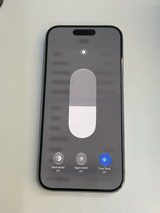 iPhone 15 Pro · 6/9