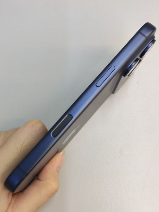 iPhone 17 Pro · 3/9