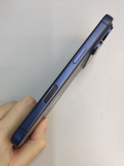 iPhone 17 Pro · 3/9