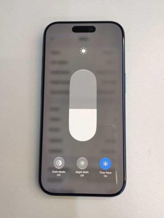 iPhone 17 Pro · 6/9