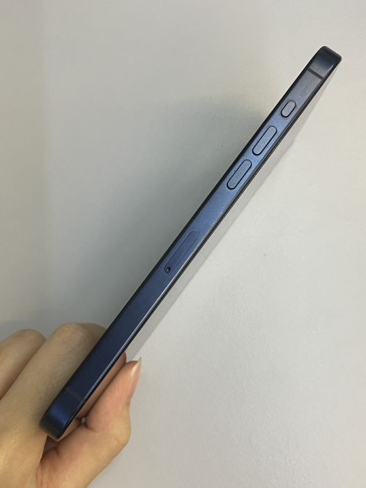 iPhone 15 Pro Max · 2/9