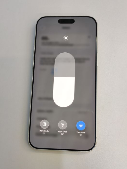 iPhone 17 Pro Max · 6/9