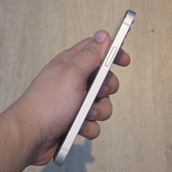 iPhone 12 · 3/9