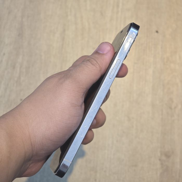 iPhone 12 Pro · 3/9