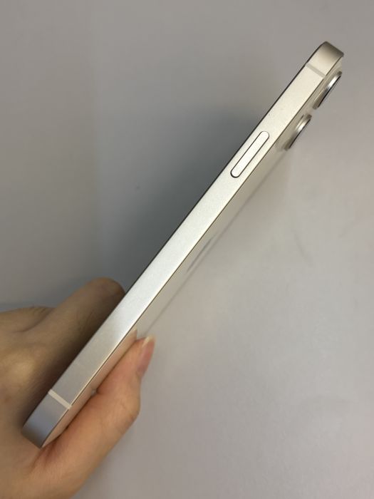 iPhone 14 Plus · 3/9