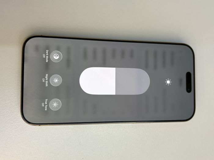 iPhone 16 Pro Max · 6/9