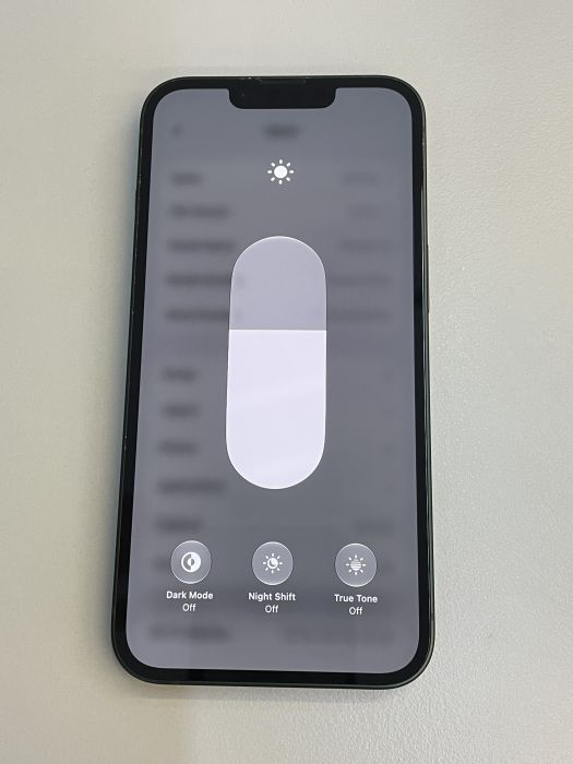 iPhone 13 · 6/9