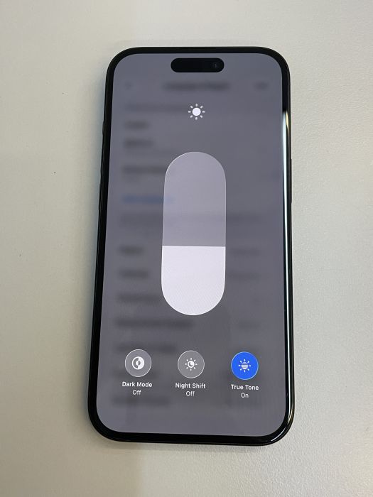iPhone 15 · 6/9