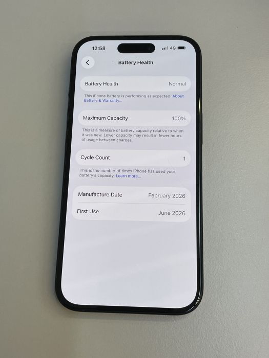 iPhone 15 · 8/9