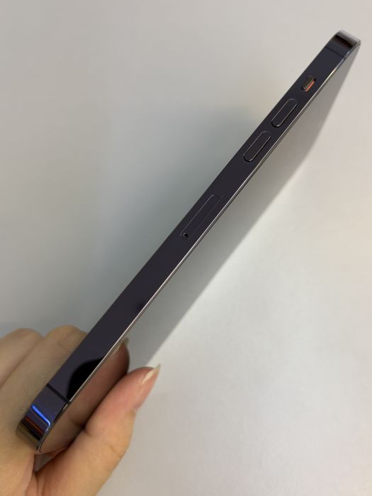 iPhone 14 Pro Max · 2/9