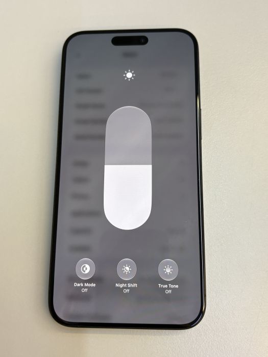 iPhone 15 Pro Max · 6/9