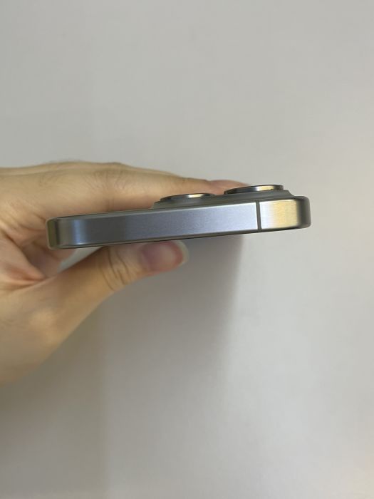 iPhone 15 Pro · 5/9