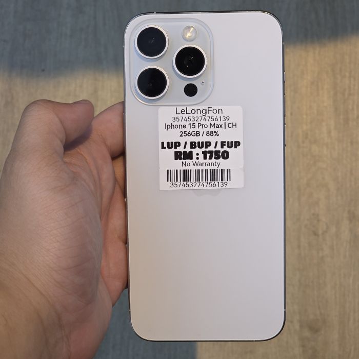 iPhone 15 Pro Max