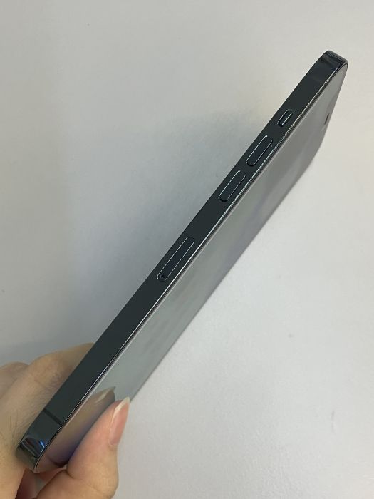 iPhone 12 Pro Max · 2/9