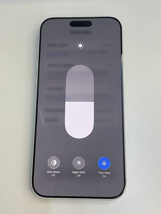 iPhone 17 Pro Max · 6/9