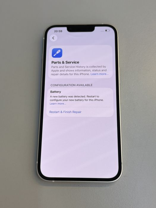 iPhone 13 · 8/10