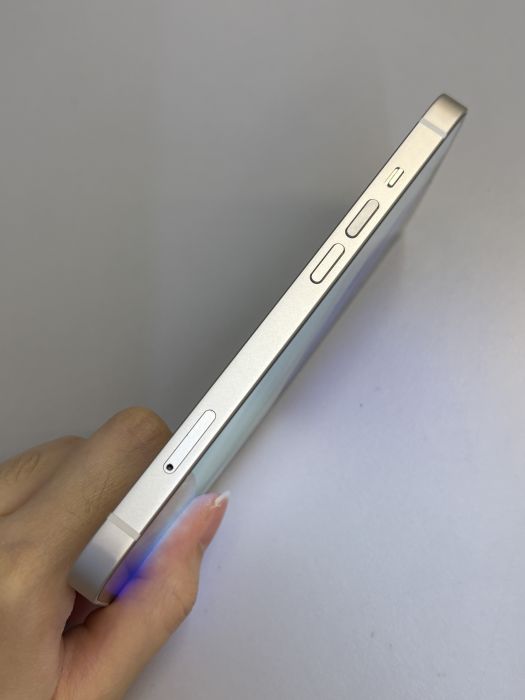 iPhone 13 · 2/10
