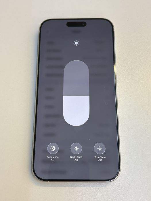 iPhone 16 Pro Max · 6/9