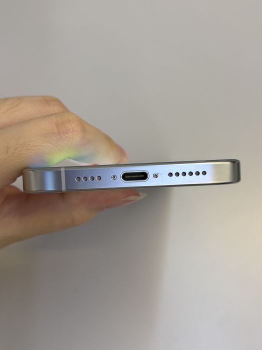 iPhone 16 Pro Max · 4/9