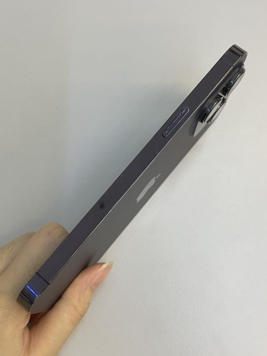iPhone 14 Pro Max · 3/9