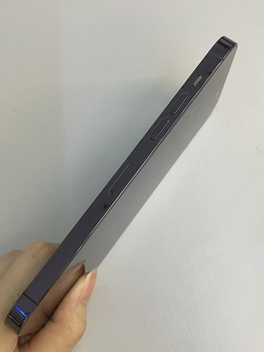 iPhone 14 Pro Max · 2/9