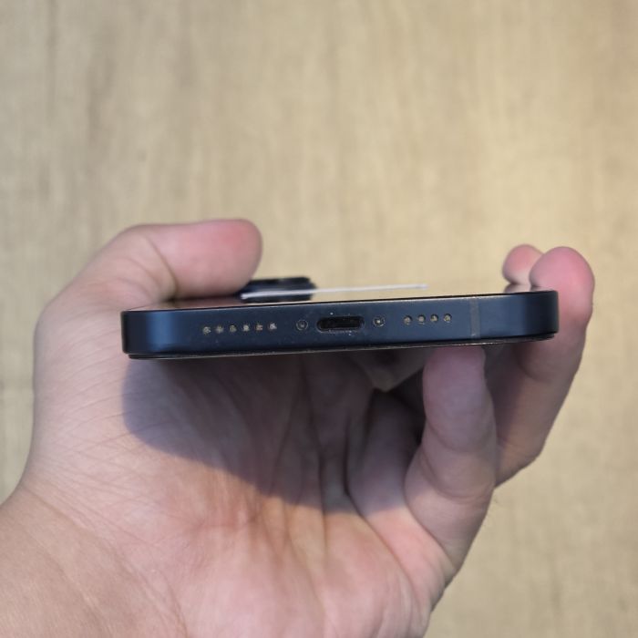 iPhone 14 Plus · 4/9
