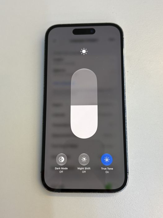 iPhone 14 Pro · 6/10