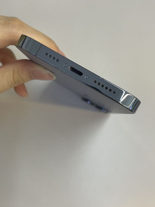 iPhone 13 Pro Max · 4/9