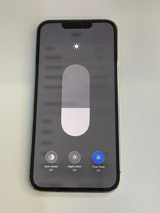 iPhone 13 Pro · 6/10