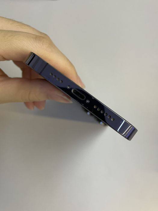 iPhone 14 Pro Max · 4/9