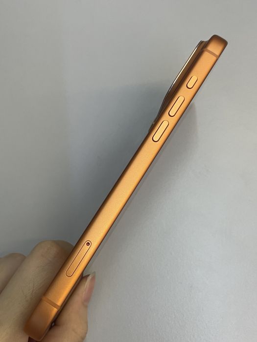 iPhone 17 Pro Max · 2/9