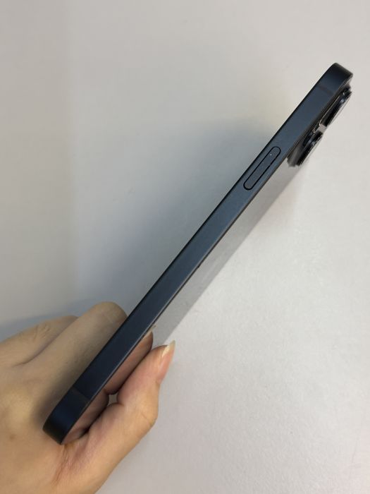 iPhone 14 Plus · 3/9