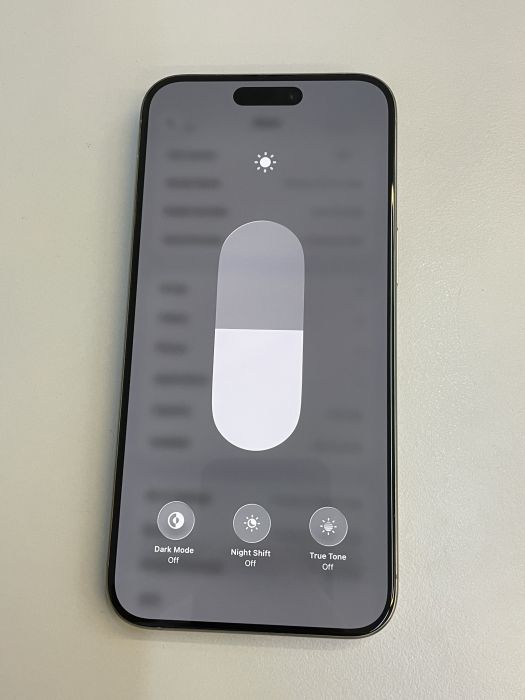 iPhone 15 Pro Max · 6/9