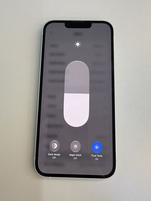 iPhone 13 · 6/9